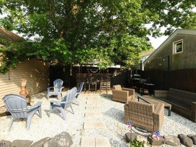 House for sale in Linden, New Jersey