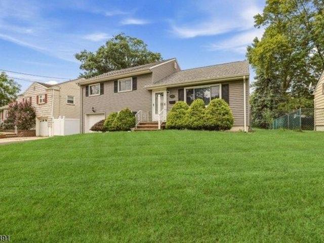 House for sale in Linden, New Jersey