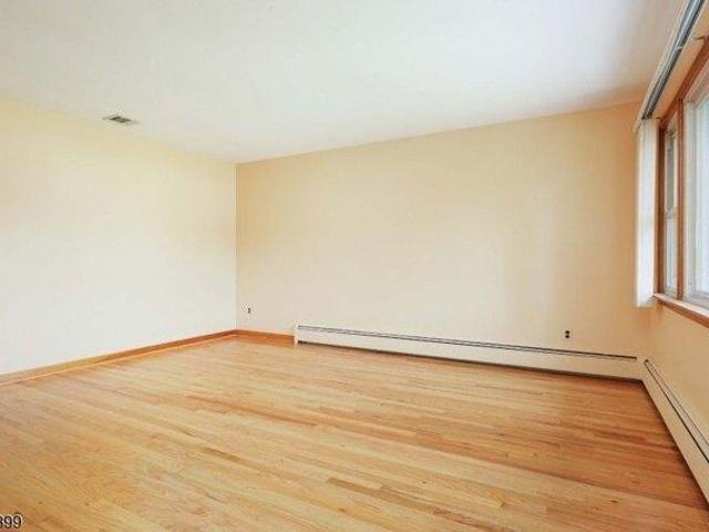 House for sale in Linden, New Jersey