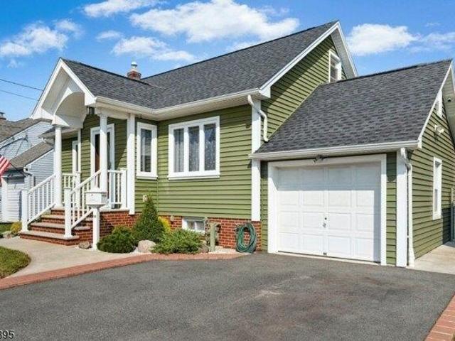 House for sale in Linden, New Jersey