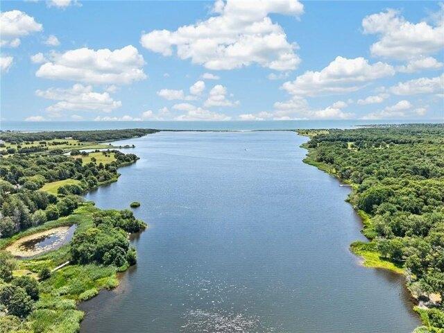 House for sale in Little Compton, Newport County