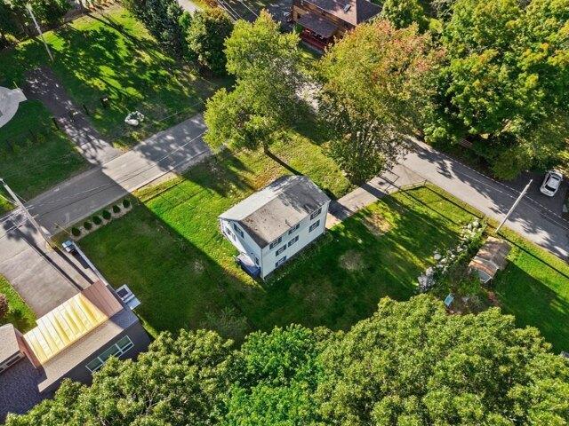 House for sale in Littleton, Middlesex County