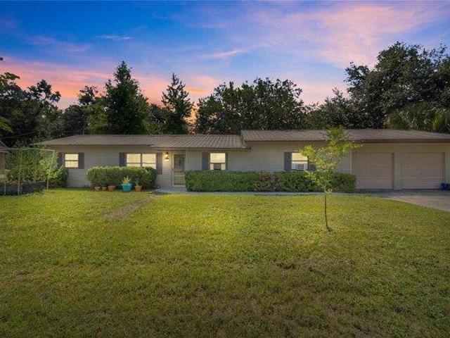 House for sale in Suwannee, Florida