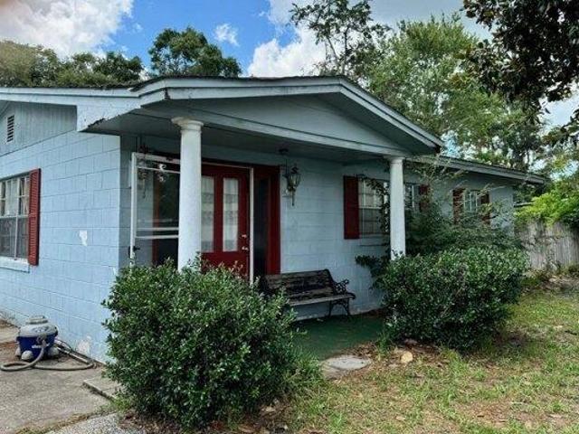 House for sale in Suwannee, Florida