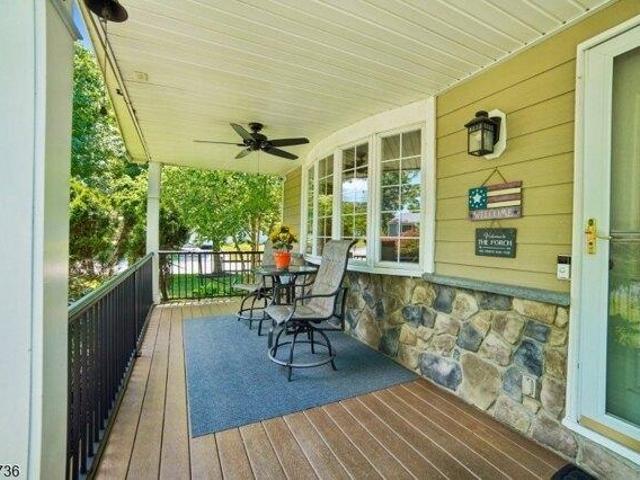 House for sale in Livingston, New Jersey