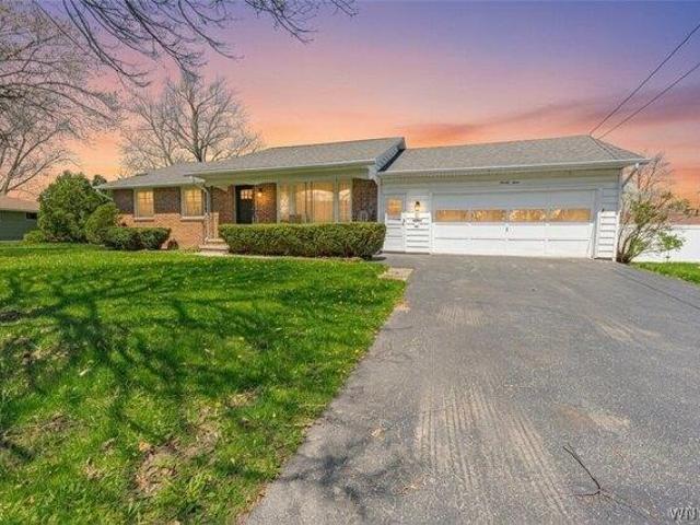 House for sale in Niagara, New York