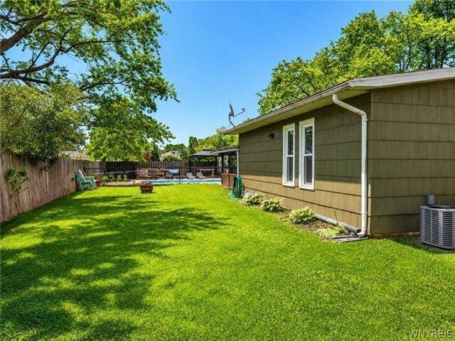 House for sale in Niagara, New York