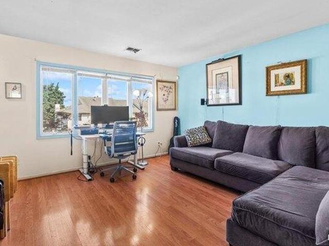 House for sale in Lodi, New Jersey