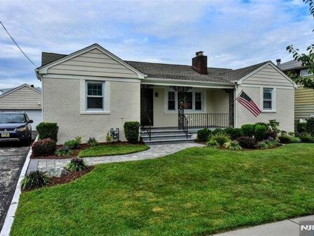 House for sale in Lodi, New Jersey