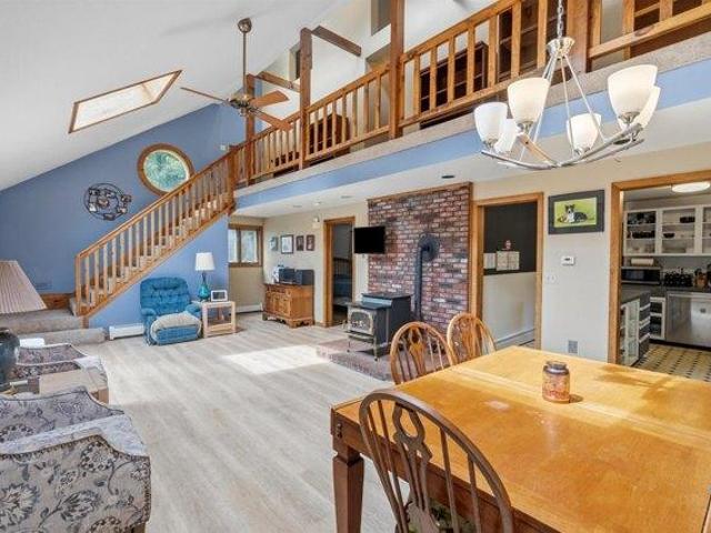 House for sale in Londonderry, Rockingham County
