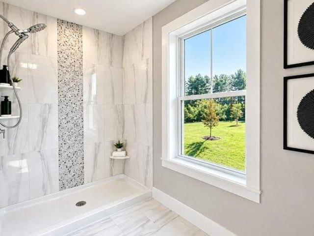 House for sale in Londonderry, Rockingham County