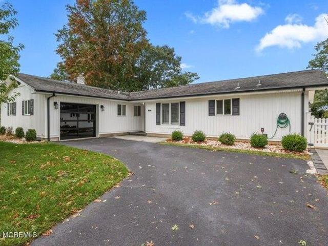 House for sale in Branchport, Long Branch