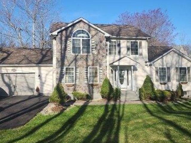 House for sale in Long Pond, Pennsylvania