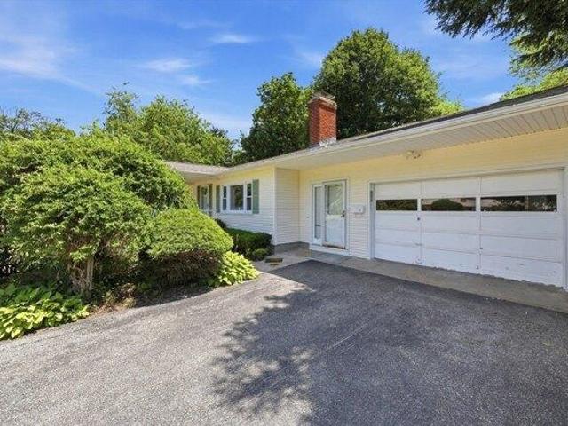 House for sale in Hampden, Massachusetts