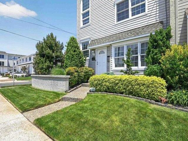House for sale in Longport, New Jersey