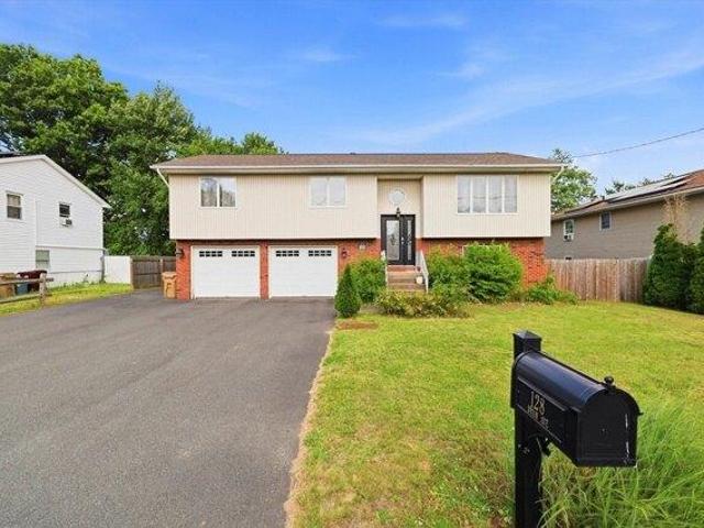 House for sale in Hampden, Massachusetts