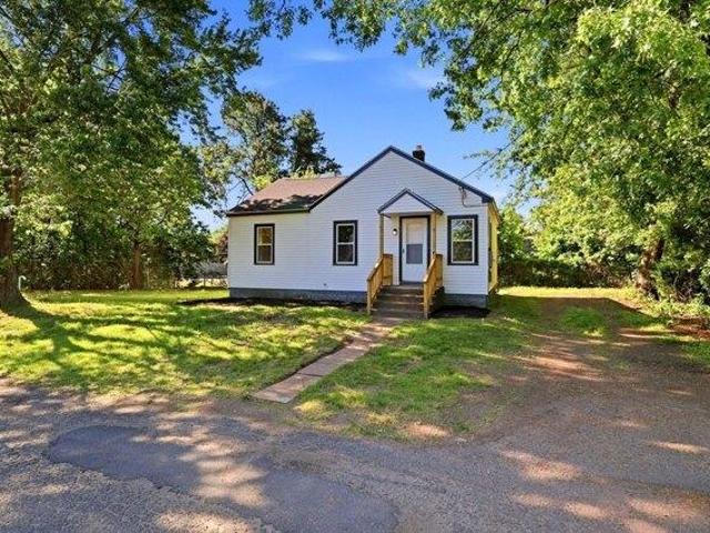 House for sale in Hampden, Massachusetts