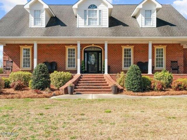 House for sale in Lumberton, North Carolina