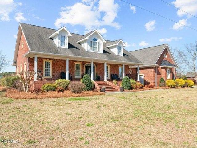 House for sale in Lumberton, North Carolina