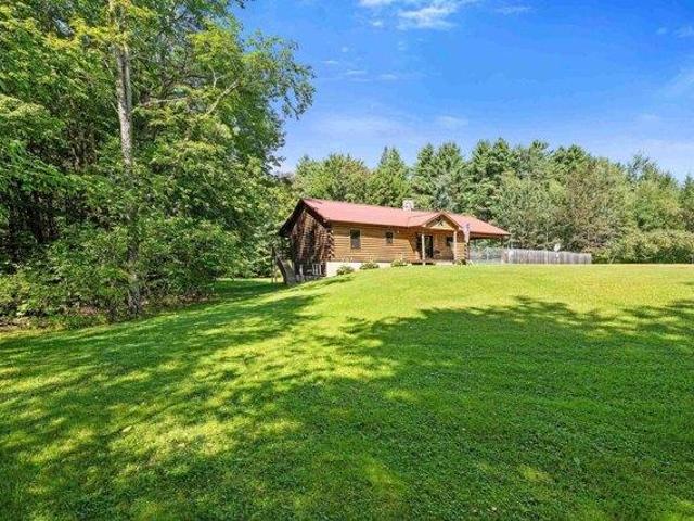 House for sale in Lunenburg, Essex County