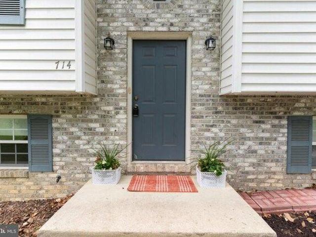House for sale in Lusby, Maryland