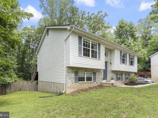 House for sale in Lusby, Maryland