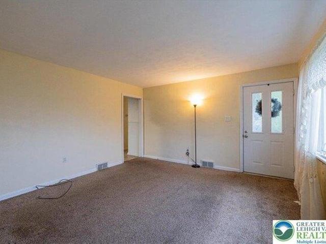 House for sale in Luzerne