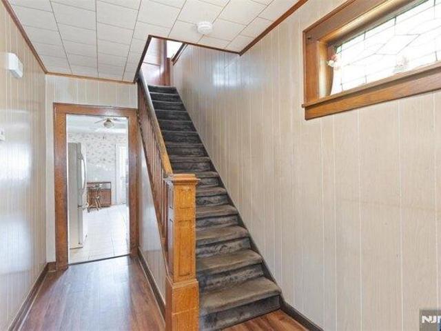 House for sale in Lyndhurst, New Jersey