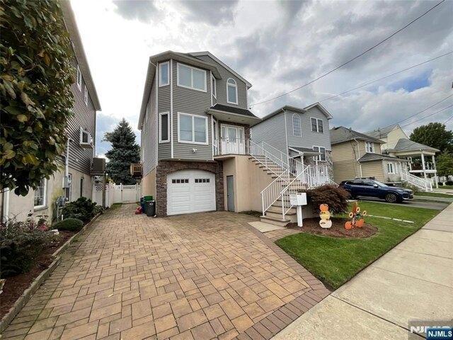 House for sale in Lyndhurst, Bergen County