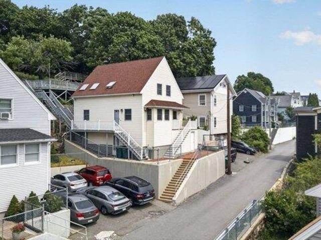 House for sale in Lynn, Essex County