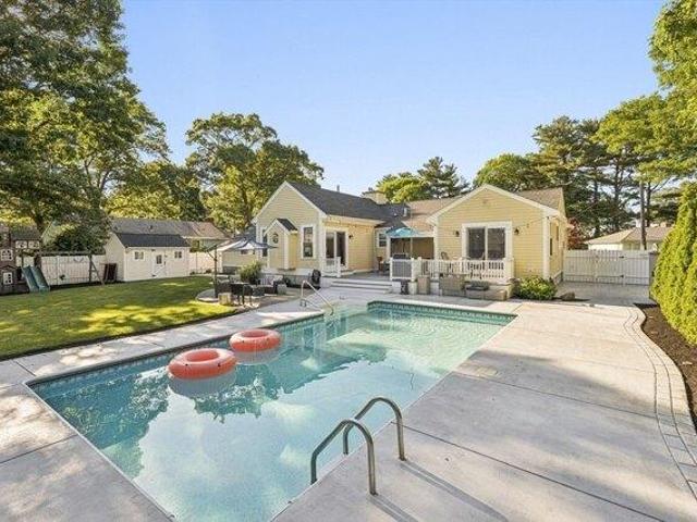 House for sale in Lynnfield, Massachusetts
