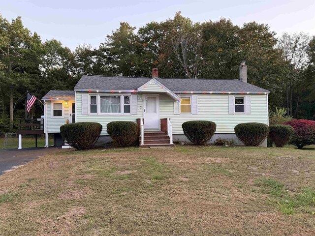 House for sale in Salem Depot, Salem