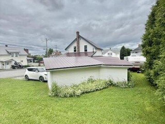 House for sale in Maine