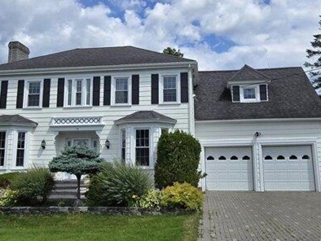House for sale in Maine