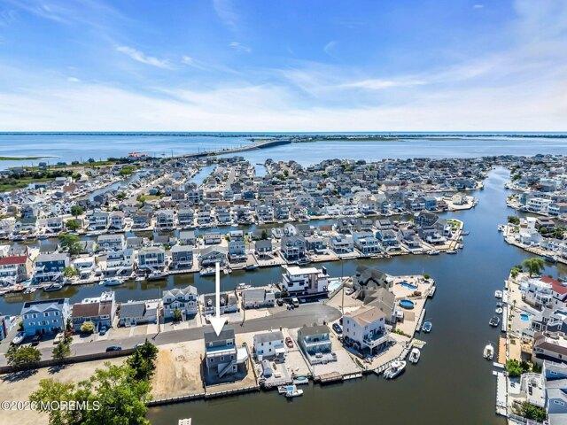 House for sale in Manahawkin, New Jersey