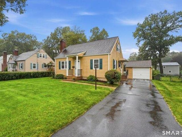 House for sale in Manchester, Capitol Planning Region
