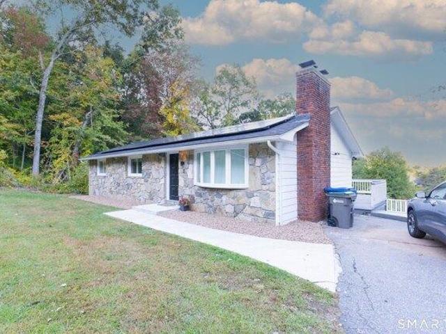 House for sale in Manchester, Capitol Planning Region