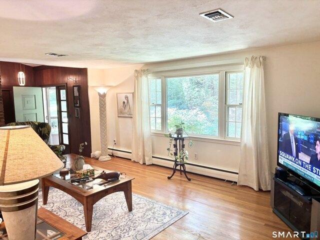 House for sale in Manchester, Capitol Planning Region