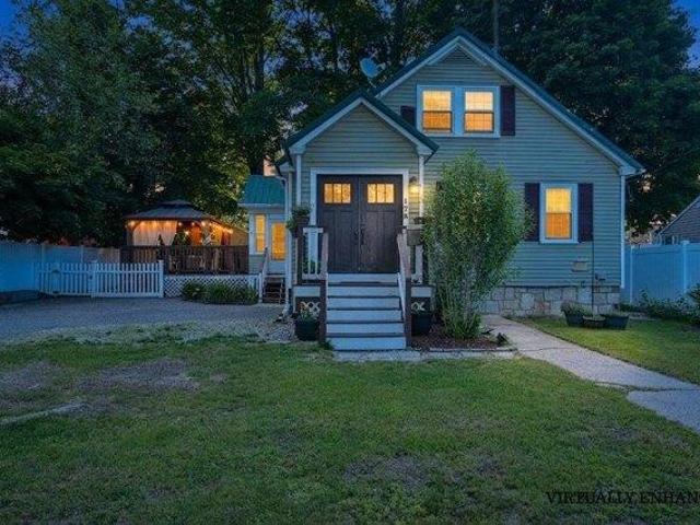 House for sale in New Hampshire