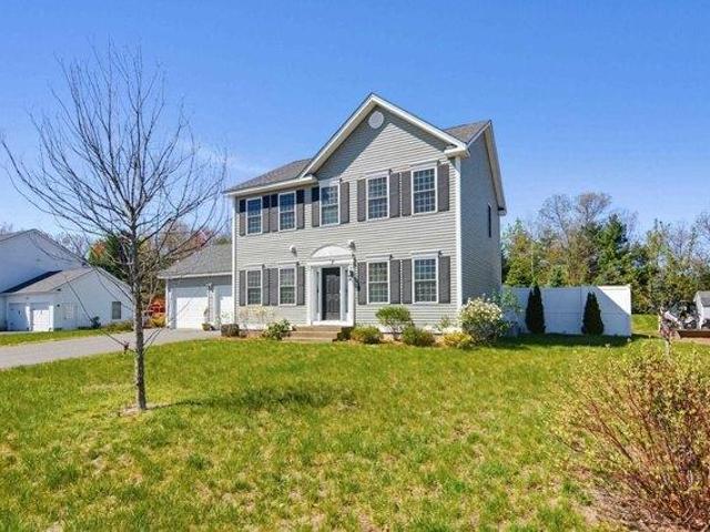 House for sale in New Hampshire