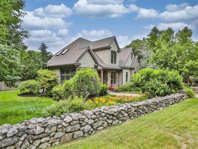 House for sale in New Hampshire