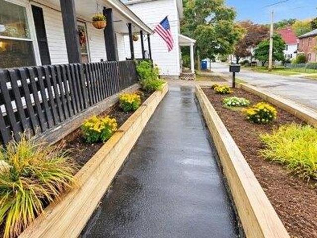 House for sale in Downtown, Manchester