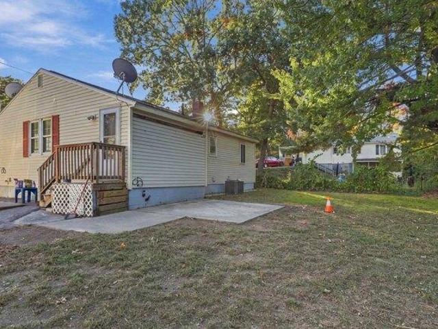 House for sale in Manchester, Hillsborough County