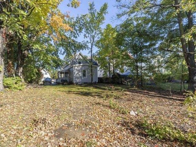 House for sale in Piscataquog, Manchester