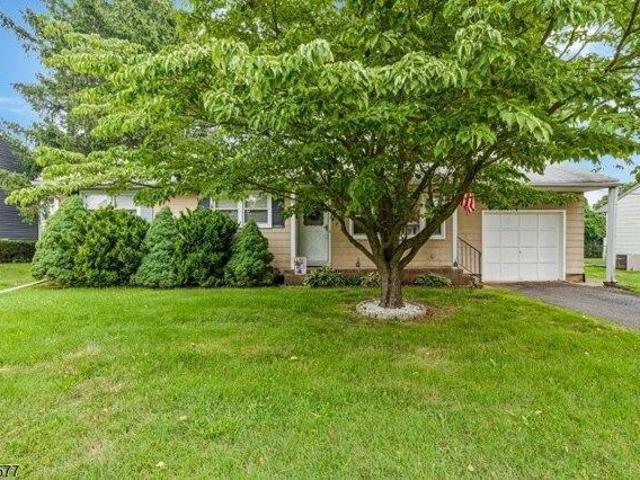 House for sale in Manville, New Jersey