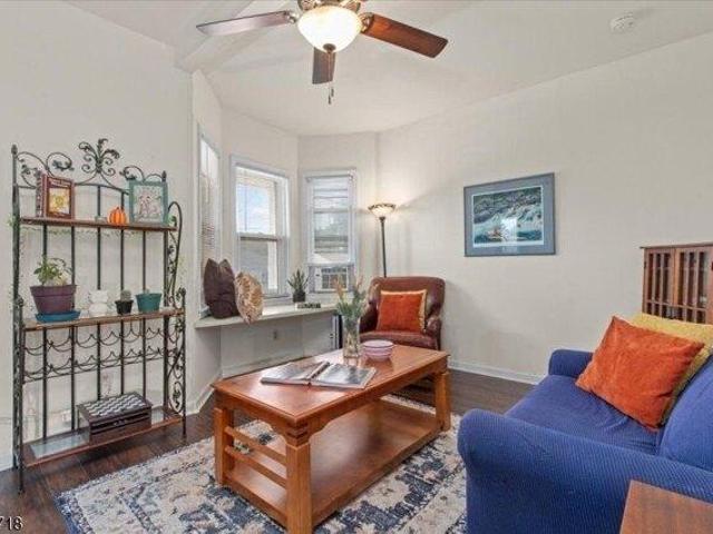 House for sale in Manville, New Jersey