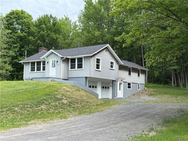 House for sale in Oneida, New York