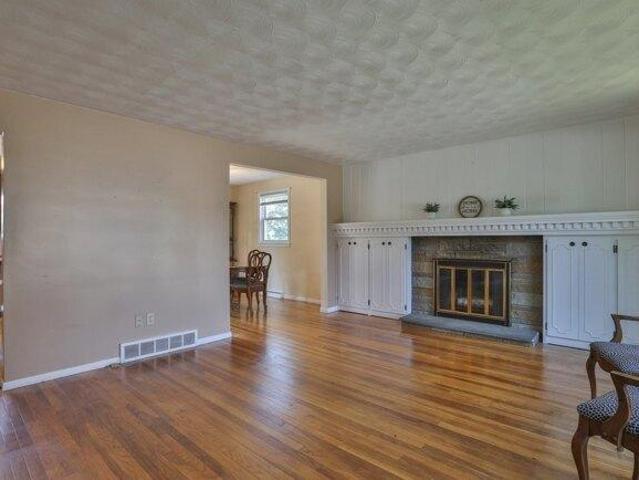House for sale in Marlborough, Middlesex County