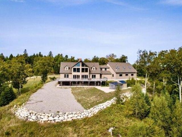 House for sale in Maine