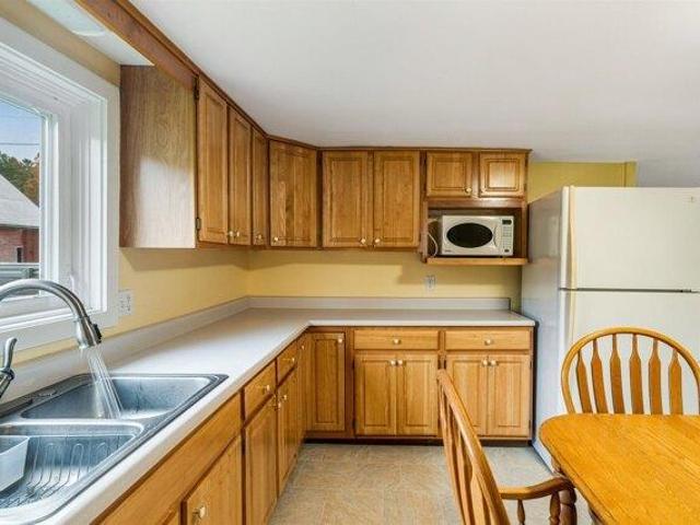 House for sale in Marshfield, Washington County
